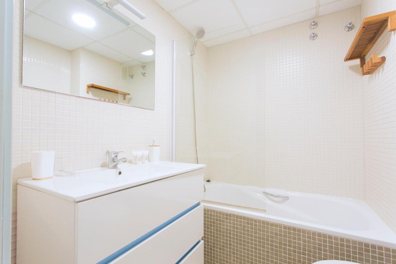Apartamento Santuario De La Victoria マラガ エクステリア 写真